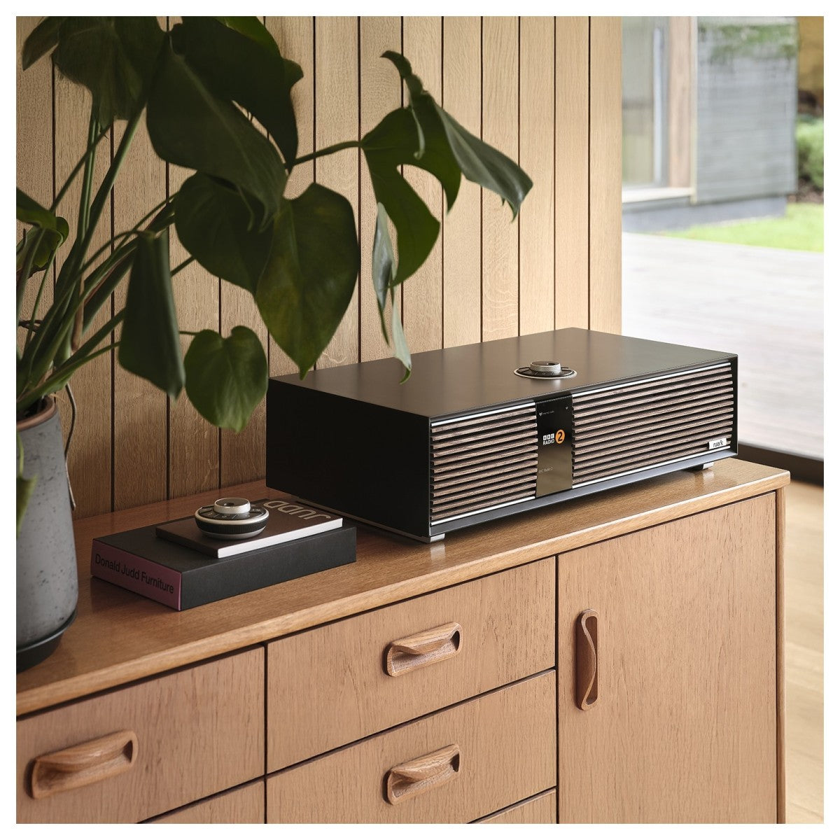 Pro-Ject T1 EVO Phono Belt-Driven Turntable Black and Ruark R410 Integrated Wireless Music System Charcoal HiFi Package
